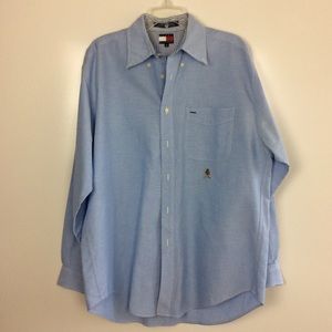 TOMMY HILFIGER LONG SLEEVES BUTTON DOWN SHIRT.